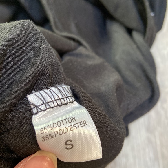 Criss Cross Crop Top T-shirt - Picture 3 of 3